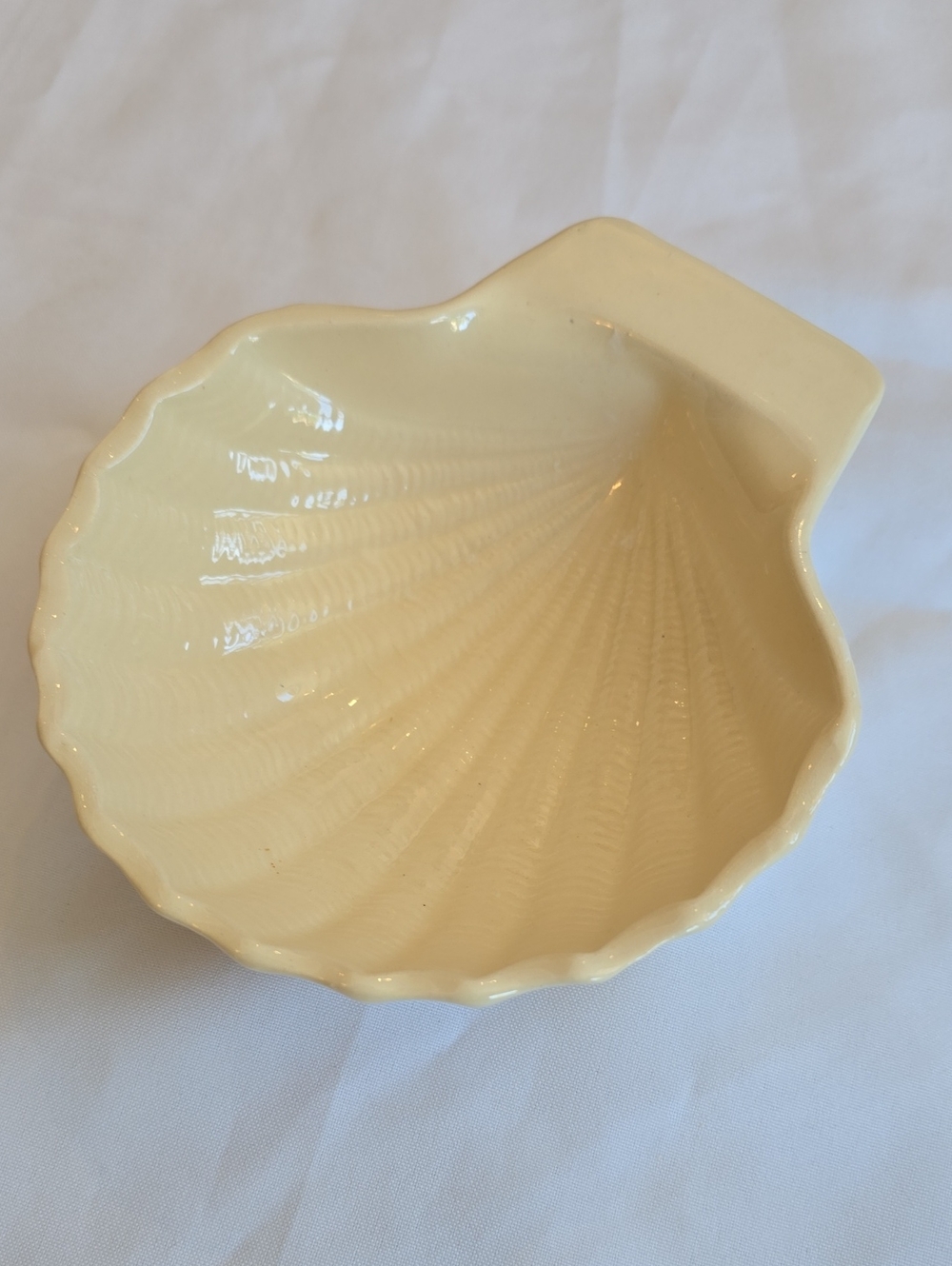 Cream Ceramic Shell Dish